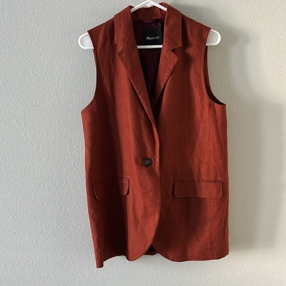 Madewell The Larsen Vest in 100% Linen - Picture 2 of 6